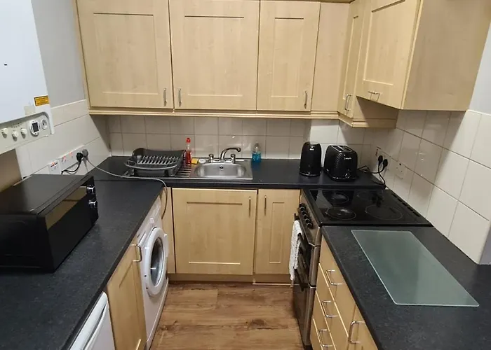 Alexandra Park Apartment 1