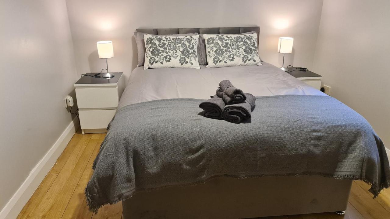 Alexandra Park 1 Apartment